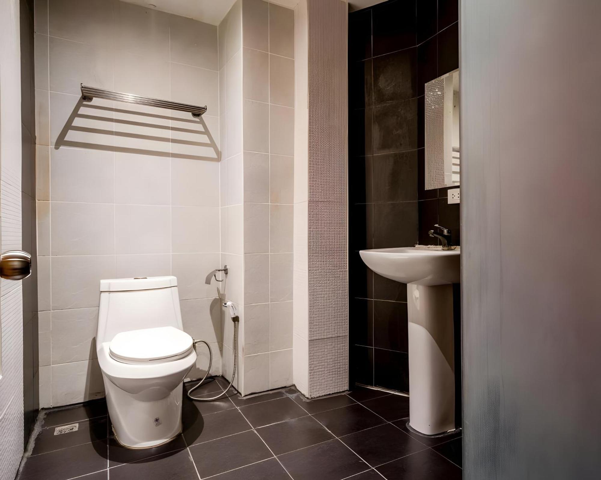 Go Inn Sukhumvit Soi 20 Bts Asok Bangkok Esterno foto