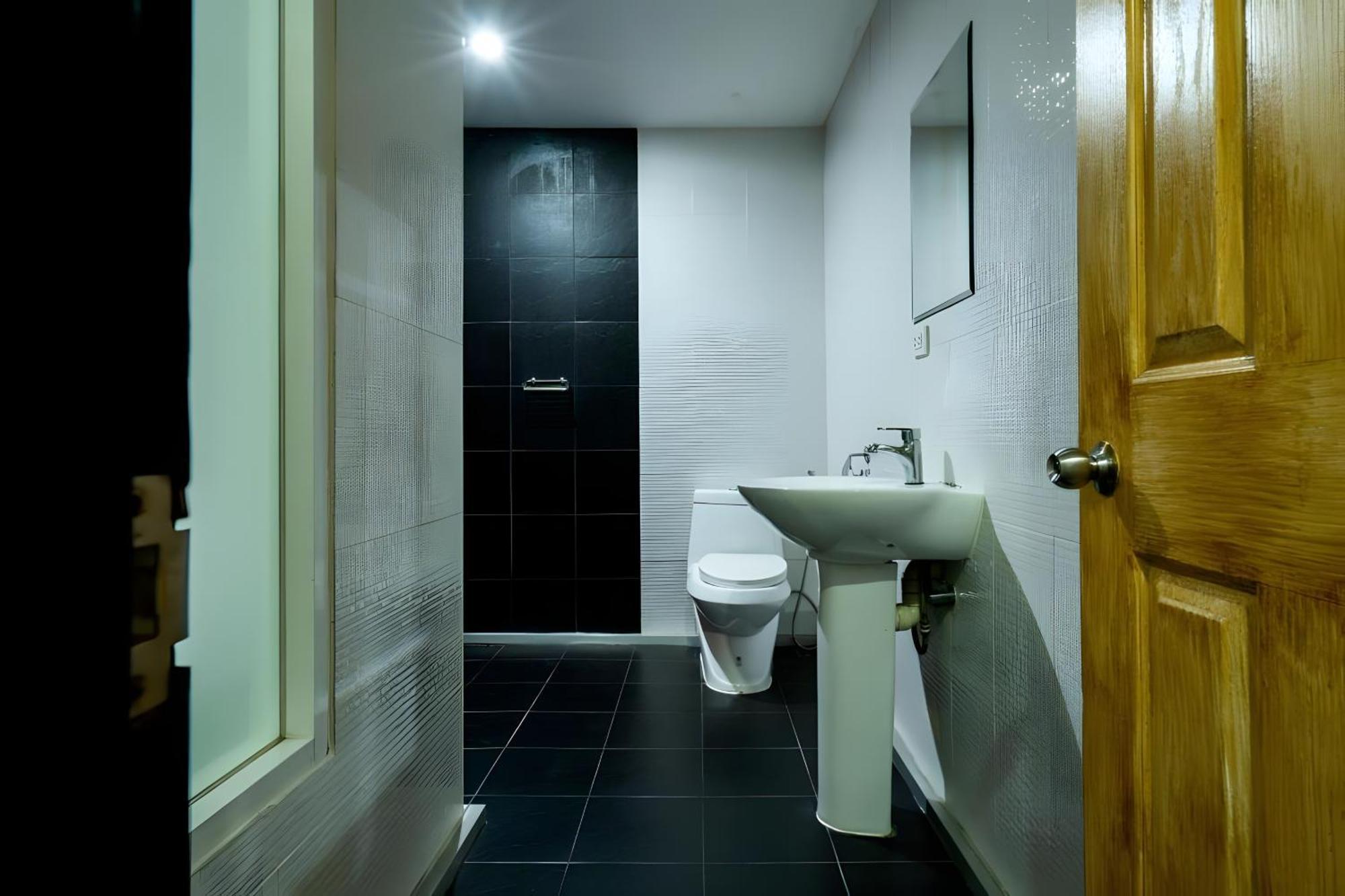 Go Inn Sukhumvit Soi 20 Bts Asok Bangkok Esterno foto